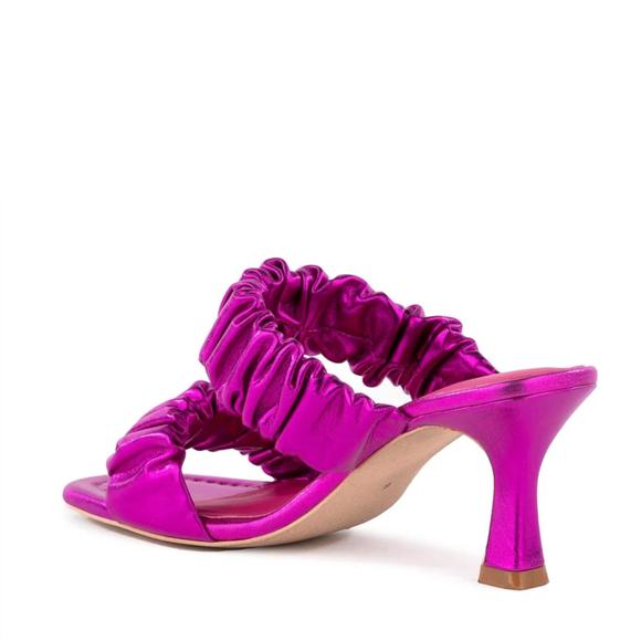 NEW SEYCHELLES leeward heel in fuchsia - Picture 3 of 3